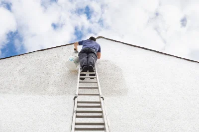 Peinture extérieure à Commelle-Vernay — façades et ravalement